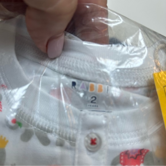 Roller Rabbit NWT Kids Unisex Christmas Elephants Pajama Set Sizes 2, 6‎ & 8 - Picture 2 of 8